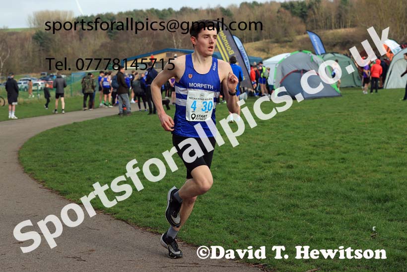 Senior and Veteran Men in the 2024 NECAA Road Relays Champs., Hetton Lyons Country Park, Hetton le Hole, County Durham. Photo: David T. Hewitson/Sports for All Pics